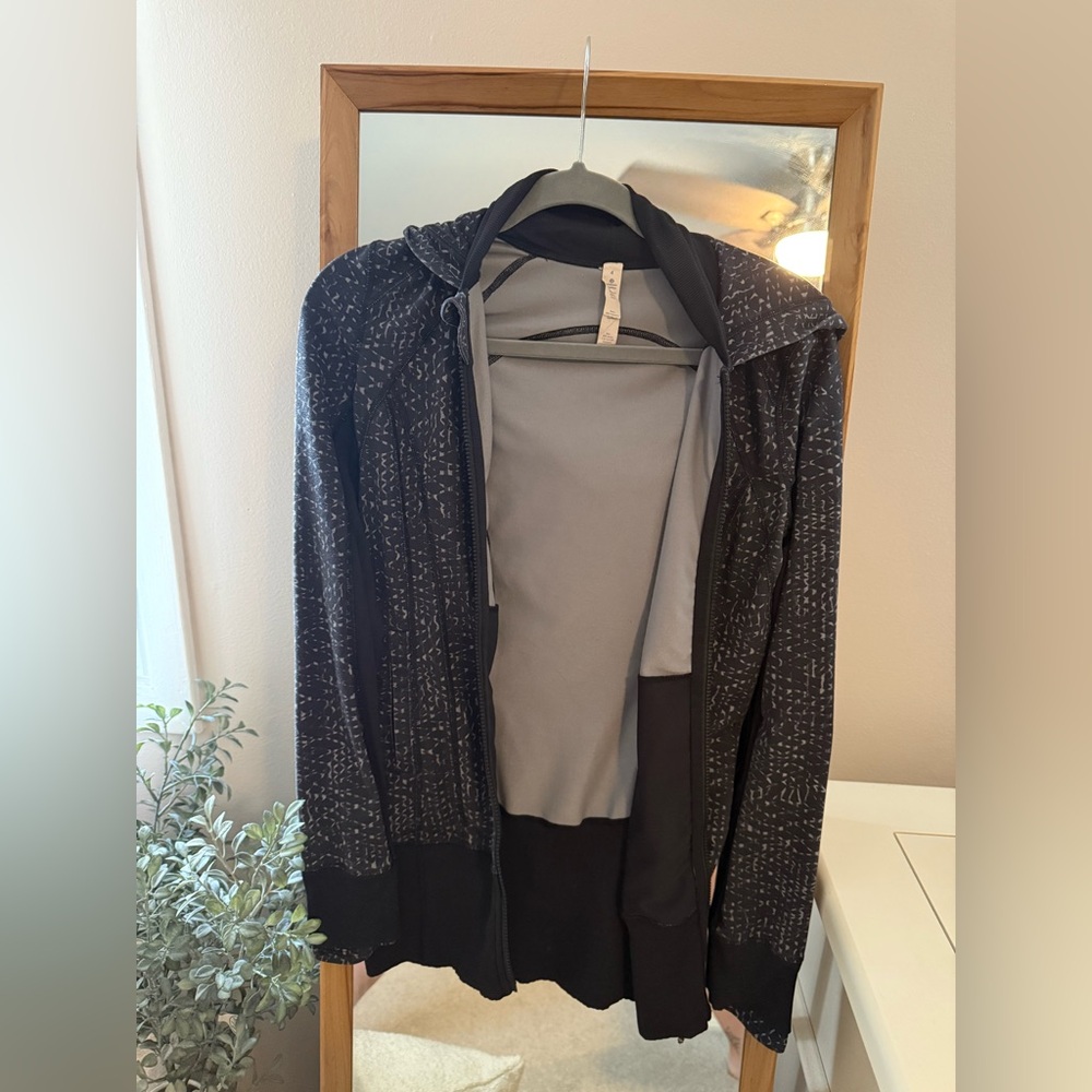 Lululemon hooded zip up